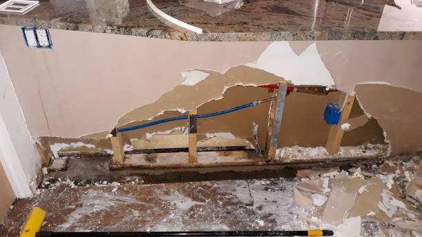 Best Emergency water damage restoration  in Tanglewilde, WA